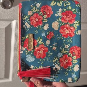 NWOT Floral Blue and Red Pioneer Woman Wristlet